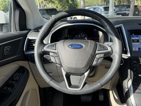 Used 2017 Ford Edge Titanium w/ Equipment Group 302A FWD image 35