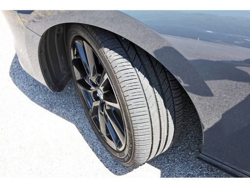 Certified 2025 MAZDA MAZDA3 Carbon AWD/4WD image 31