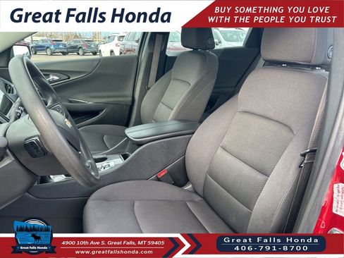 Used 2024 Chevrolet Malibu LT image 17