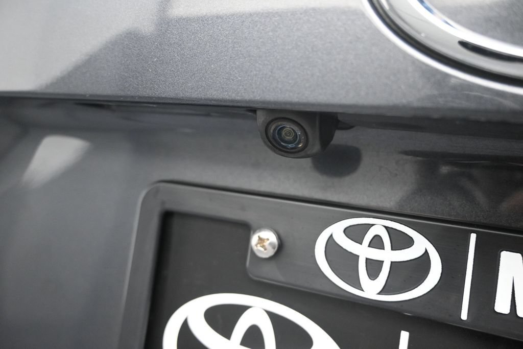 Used 2021 Toyota RAV4 XLE AWD/4WD image 29