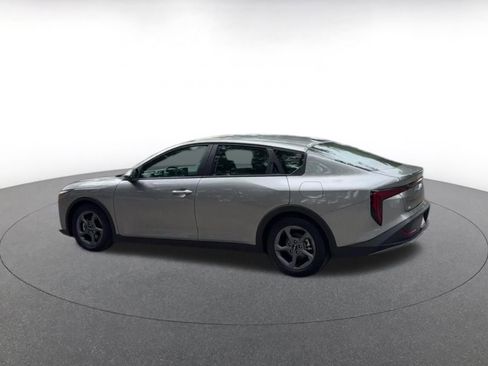 Used 2025 Kia K4 FWD image 10