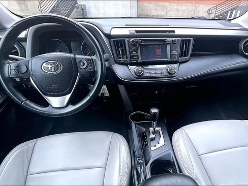 Used 2017 Toyota RAV4 XLE image 20