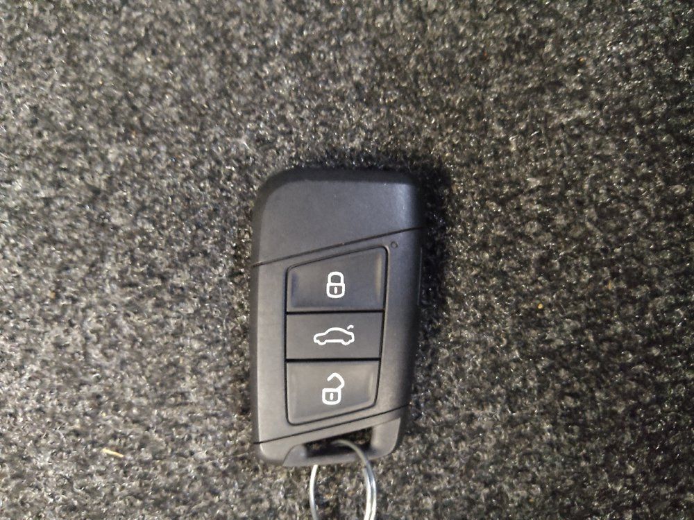 Used 2025 Volkswagen Taos S FWD image 32