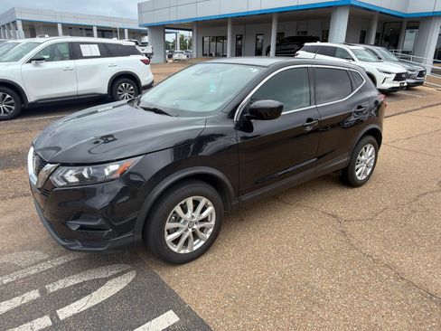 Used 2021 Nissan Rogue Sport S AWD/4WD image 2