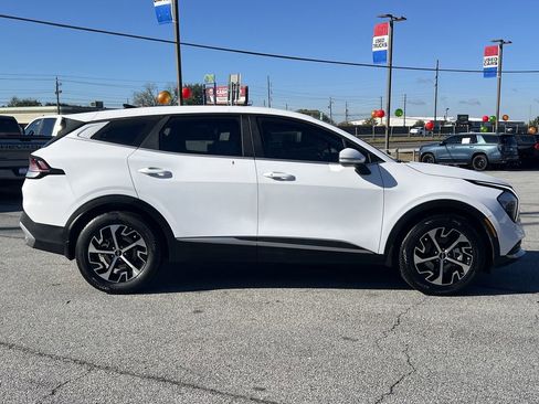 Used 2023 Kia Sportage EX image 27