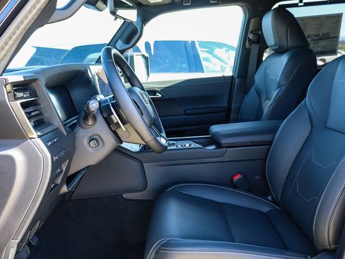 New 2026 Lexus GX 550 AWD/4WD image 20