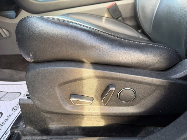 Used 2018 Ford Edge Titanium FWD image 14