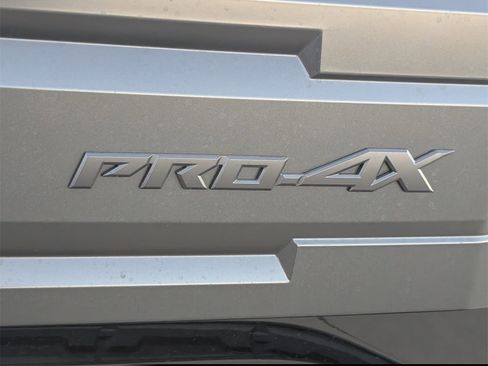 New 2026 Nissan Frontier PRO-4X w/ Pro-4x Convenience Package image 7