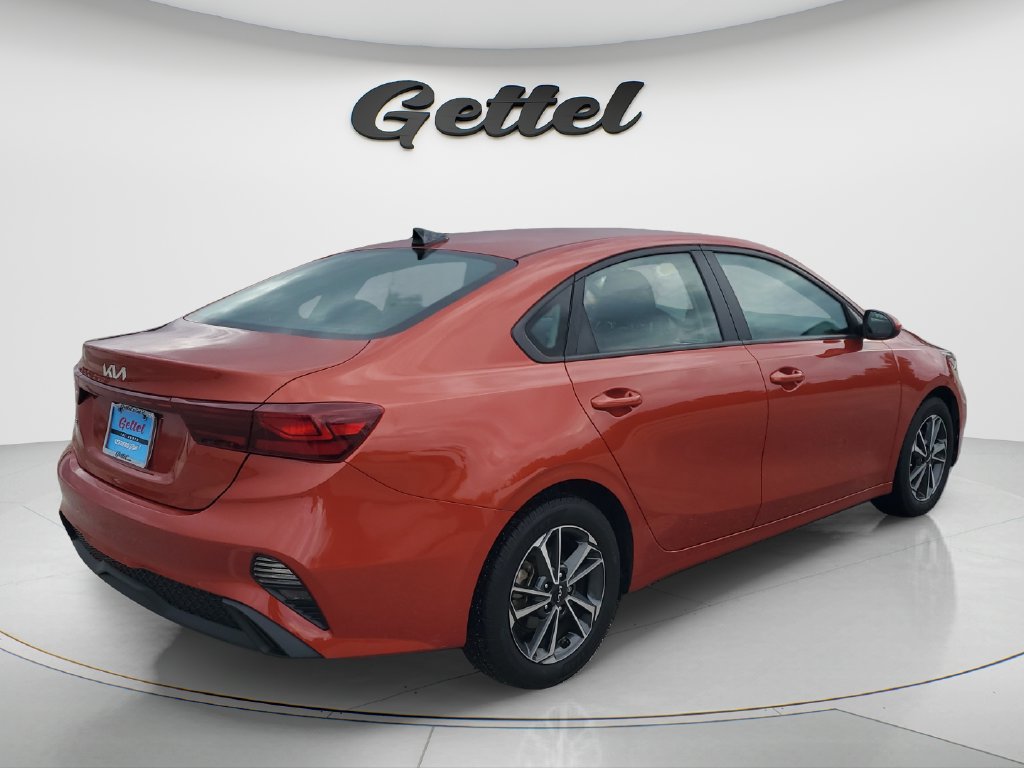Used 2023 Kia Forte LXS FWD image 5