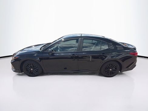 Used 2026 Toyota Camry SE FWD image 4