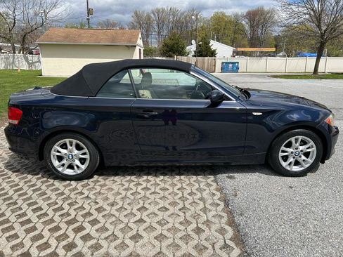Used 2009 BMW 128i Convertible image 4