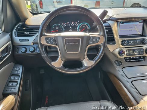 Certified 2020 GMC Yukon Denali w/ Denali Premium Package AWD/4WD image 13