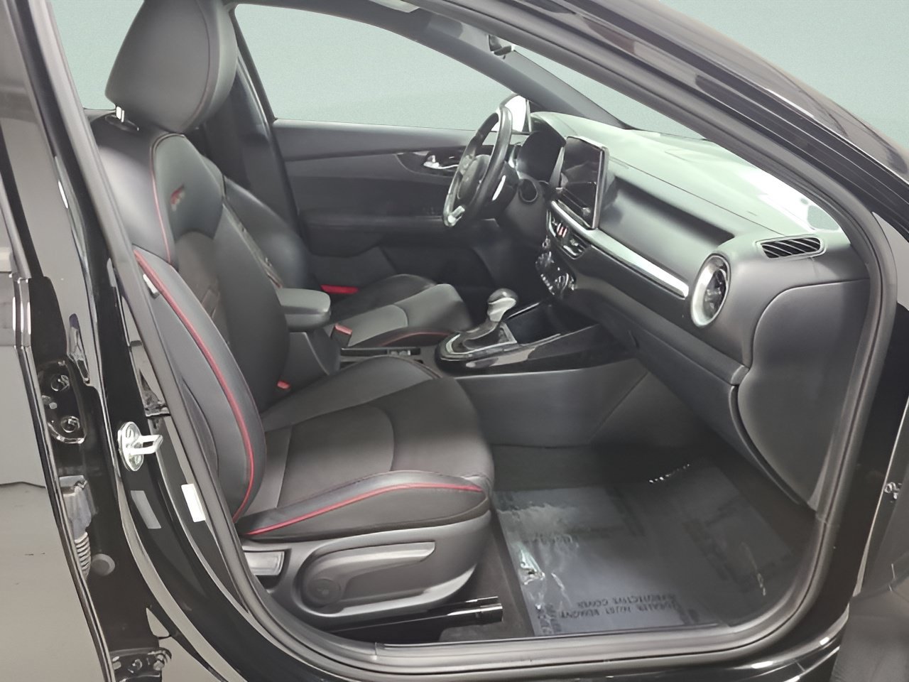 Used 2024 Kia Forte GT FWD image 11