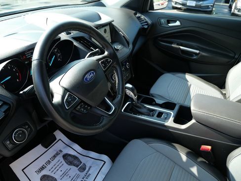 Used 2019 Ford Escape SE AWD/4WD image 12