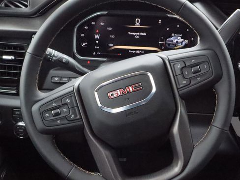 New 2026 GMC Sierra 2500 AT4 w/ AT4 Premium Plus Package AWD/4WD image 12