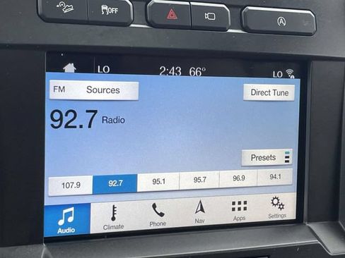 Used 2018 Ford F150 Platinum w/ Equipment Group 701A Luxury AWD/4WD image 27