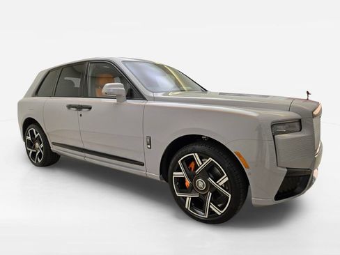 New 2027 Rolls-Royce Cullinan Black Badge AWD/4WD image 6