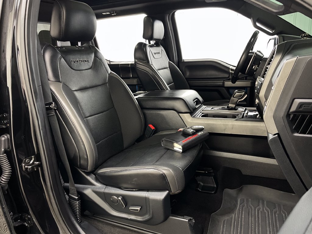 Used 2019 Ford F150 Raptor w/ Equipment Group 802A Luxury AWD/4WD image 42