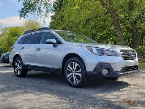 Used 2019 Subaru Outback 2.5i Limited AWD/4WD image 1