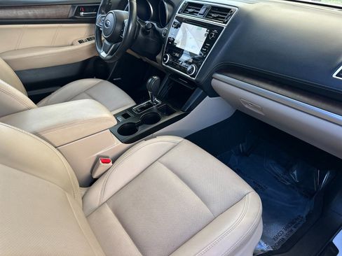 Used 2019 Subaru Outback 2.5i Limited image 18