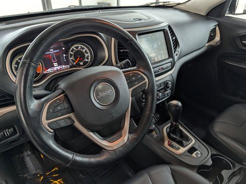 Used 2014 Jeep Cherokee Limited w/ Trailer Tow Group image 16