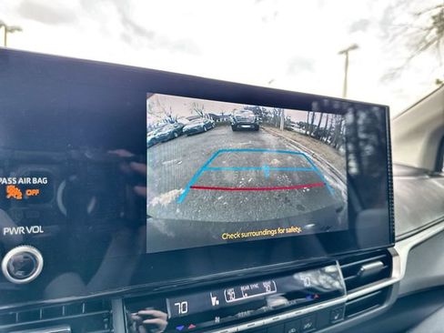 Used 2025 Toyota Sienna XLE image 26