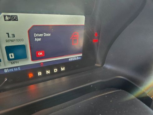 Used 2023 Ford Bronco Badlands image 11