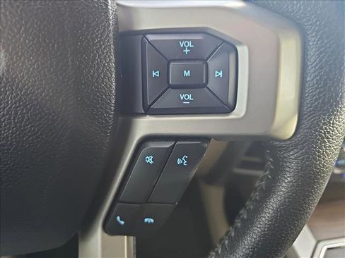 Used 2016 Ford F150 Lariat image 21