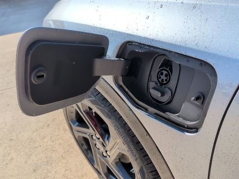 New 2026 Chevrolet Equinox EV RS image 34