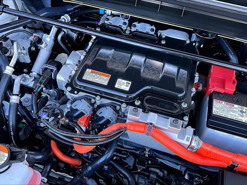 Used 2023 Lexus RZ 450e Premium image 31