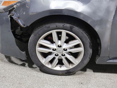 Used 2013 Toyota Avalon XLE FWD image 8
