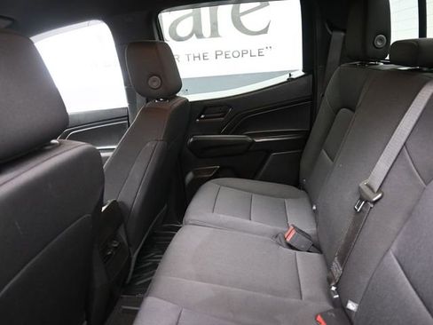 Used 2023 Chevrolet Colorado Trail Boss w/ LPO, Dark Essentials Package AWD/4WD image 22