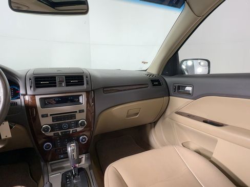 Used 2012 Ford Fusion SEL image 26