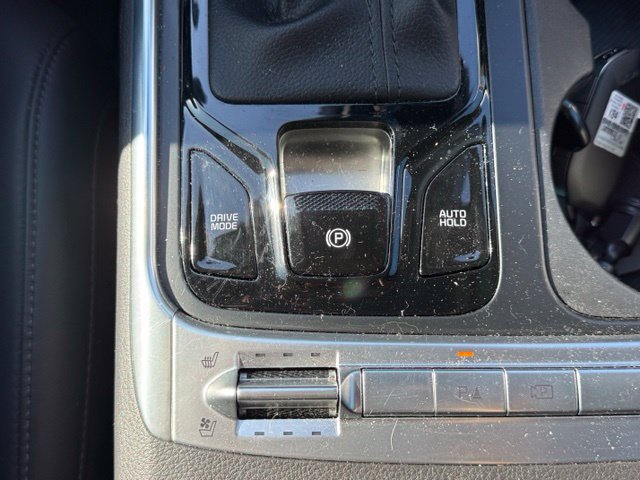Used 2025 Kia Carnival SX w/ SX Dark Edition Package FWD image 27