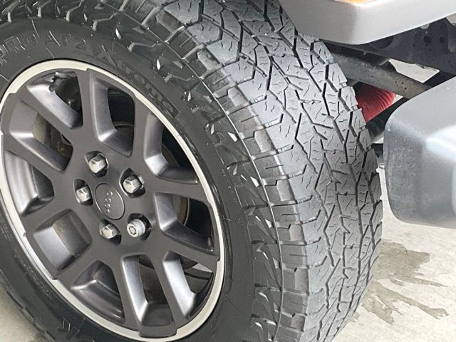 Used 2021 Jeep Gladiator Overland w/ Popular Equipment Package AWD/4WD image 26