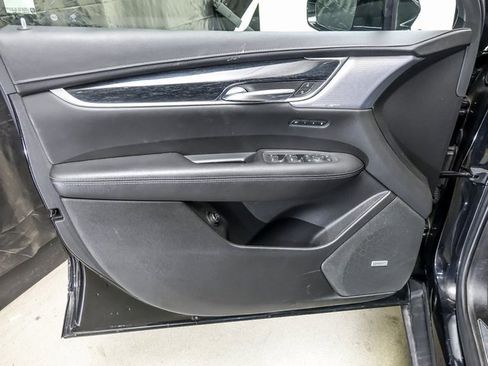 Used 2020 Cadillac XT5 Premium Luxury image 25