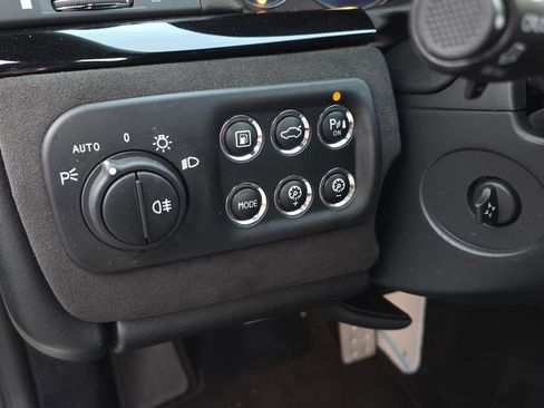 Used 2018 Maserati GranTurismo Sport image 32