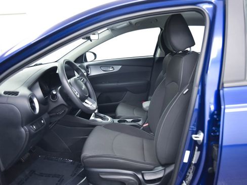 Used 2023 Kia Forte LXS image 12