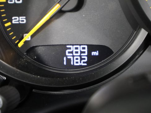 Used 2025 Porsche 718 Boxster Spyder RS image 31