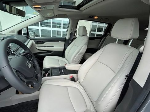 Used 2026 Honda Odyssey EX-L image 7