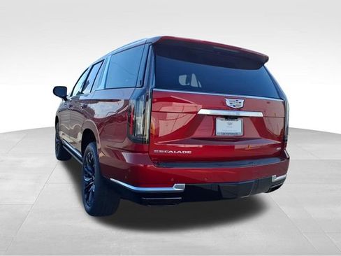 New 2026 Cadillac Escalade Luxury image 4