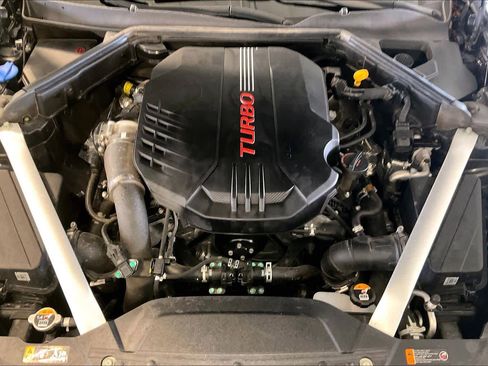 Used 2022 Kia Stinger GT2 image 29