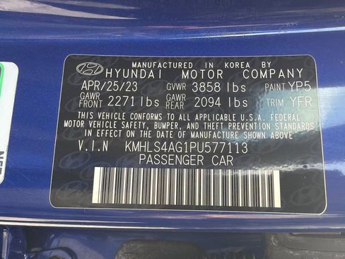 Used 2023 Hyundai Elantra SEL w/ Convenience Package image 32