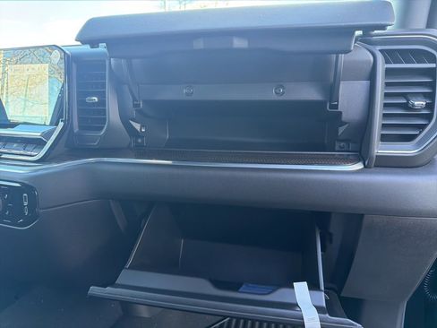 New 2026 Chevrolet Silverado 1500 LT image 23