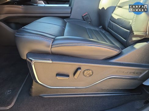 Used 2025 Ford F250 Platinum image 17