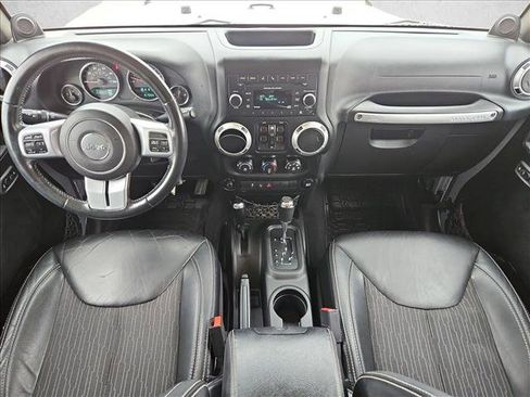 Used 2014 Jeep Wrangler Freedom Edition image 15