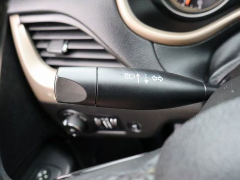 Used 2017 Jeep Cherokee 75th Anniversary image 38