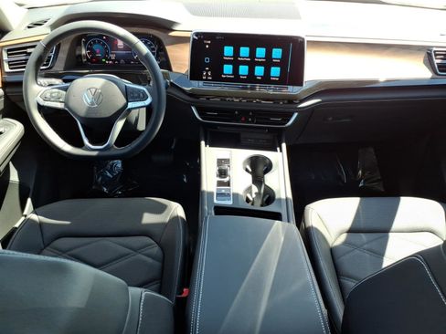 New 2026 Volkswagen Atlas SE image 12