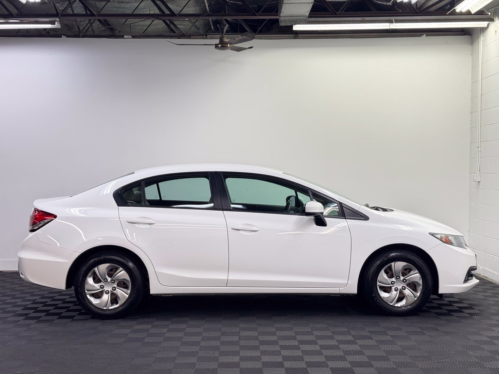 Used 2015 Honda Civic LX image 4