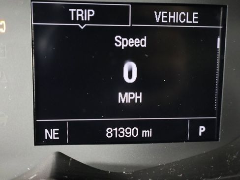 Used 2018 Chevrolet Trax LT w/ Sun & Sound Package image 35